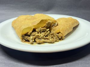 Iscas de carne ao alho e óleo - 23 cm