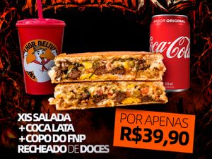 XIS SALADA + COCA-COLA LATA + COPO FNP COM DOCES