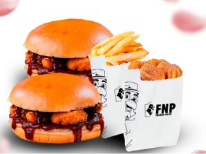 2 BURGUER + SAQUINHO DE FRITAS+ SAQUINHO DE MINI CHURROS