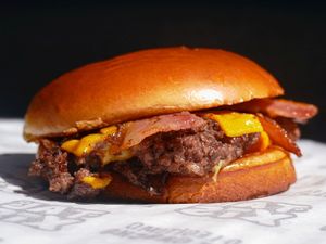 O TAL DO SMASH Y BACON