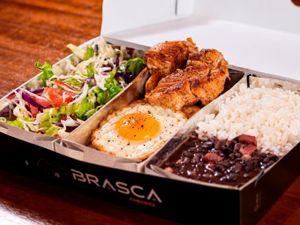 Frango Grelhado + Arroz + Feijão + Salada + Ovo Frito
