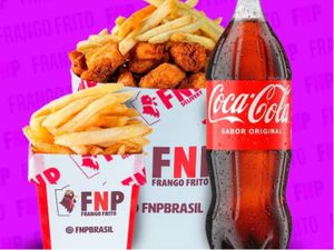 Combo Família com porção Extra e coca grátis.