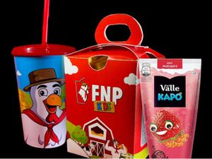 pote frango + suco + copo personalizado
