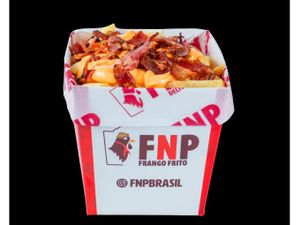 Batata Frita com cheddar e bacon