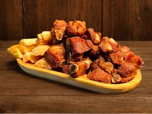 Costelinha de Porco c/Mandioca