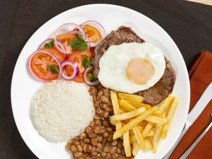 BIFE A CAVALO
