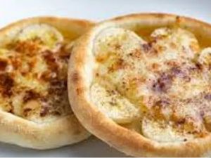 Esfirra Banana com Canela