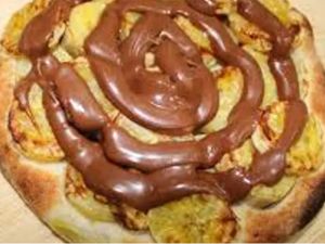 Esfirra de Chocolate com Banana