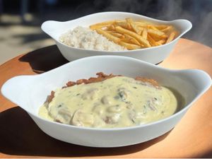 Filé Farcito Ao Molho Gorgonzola