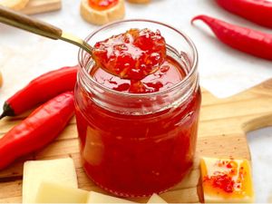 Potinho de geleia de pimenta