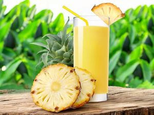 Suco de abacaxi