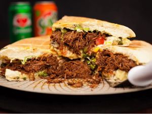 Xis Calota de Costela Desfiada