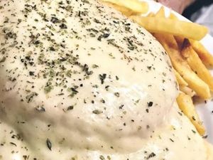 Xis Especial Com Cobertura de Queijo