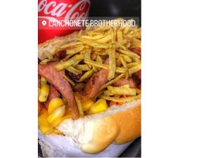 HOT DOG + REFRIGERANTE + 150g DE BATATA FRITA