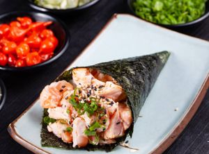 Temaki filadélfia flambado