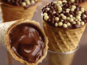 PIZZA CONE DIAMANTE NEGRO (DOCE)