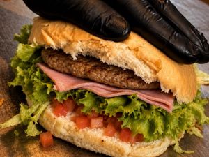 Na Humildade - O nosso Hamburguer