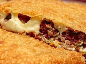 PASTEL DE CARNE COM PURÊ