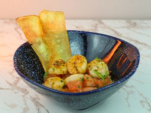 Ceviche ebi shake ao molho de maracúja - aprox 150g