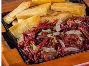 Carne seca com aipim