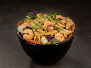 Yakisoba de camarão