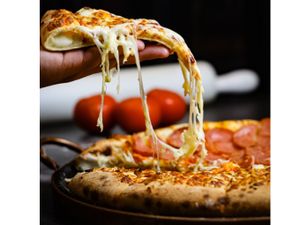 PIZZA BROTO