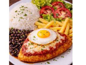 FILÉ DE FRANGO A PARMEGIANA - P