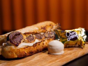 Chocolate preto/branco com ouro branco