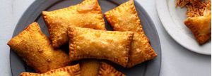 6 Pastéis até 3 Sabores (Combo P)