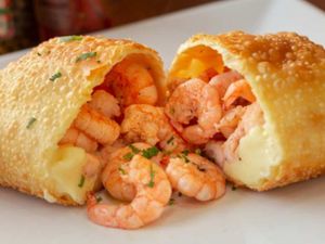 Pastel de Camarão c/ Queijo Muçarela