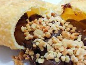 Pastel de Chocolate ao Leite com Amendoim