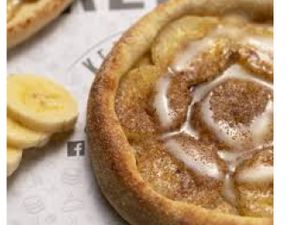 Esfiha de banana com açucar e canela