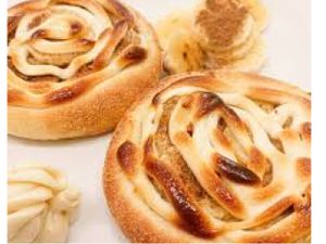 Esfiha de banana nevada