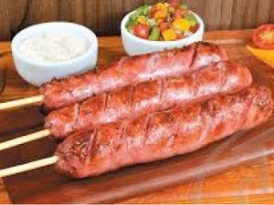 Espeto de linguiça toscana