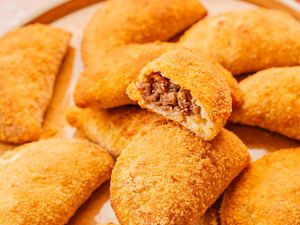 PORÇÃO RISOLES DE CARNE