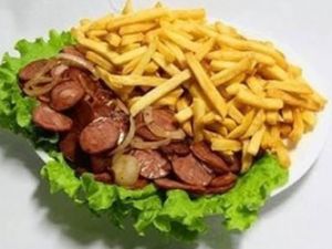 Calabresa Acebolada C/ Fritas