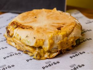 Xis Filé Mignon 4 Queijos