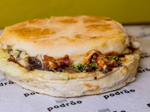 Xis Filé Baús de Provolone