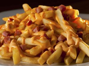 Porção Batata Frita com bacon e cheddar