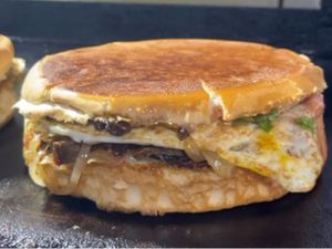 COMBO XIS COSTELA COM BARBECUE E QUEIJO COALHO