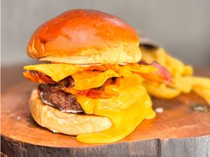 Chedar Doritos Bacon