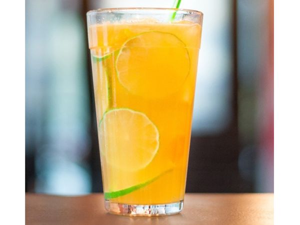 Caipira bergamota com limão