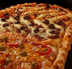 Pizza Gigante + Broto Doce de Brigadeiro