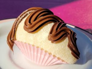 Coxinha de Morango com Ninho e Nutella