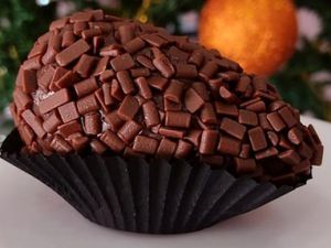 Coxinha de Morango com Brigadeiro Gourmet