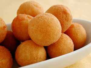 BOLINHO DE QUEIJO