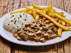 Strogonoff de Carne | Oferta Route