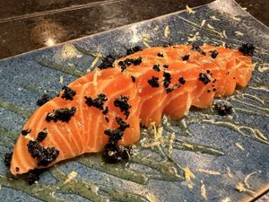 SASHIMI SALMÃO TRUFADO