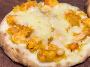 Esfiha Camarão com Queijo