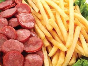 Calabresa Acebolada com Batata